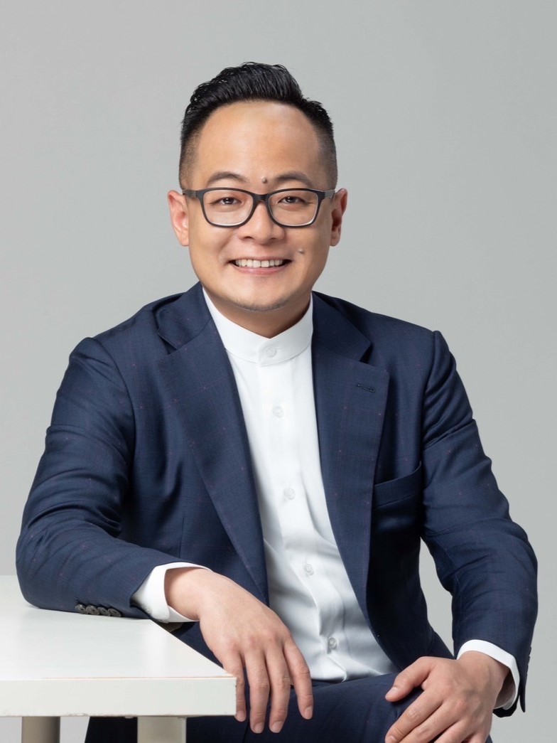 議長童子瑋大頭照